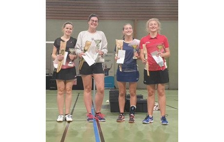 Alice Lauriane remportent le tournoi &quot;des Jupettes&quot; à Chambourcy le 28 novembre en série 3