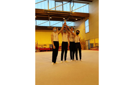 Equipe de gymnastique championne du Val D'Oise en Fédéral B 12 ans et plus